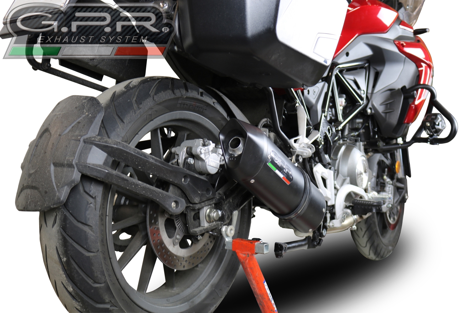 Escape compatible con Benelli Trk 502 2017-2020, Furore Evo4 Nero, Escape homologaedo, legal para mercados fuera de la UE, incluido tubo de enlace y db killer extraíble 