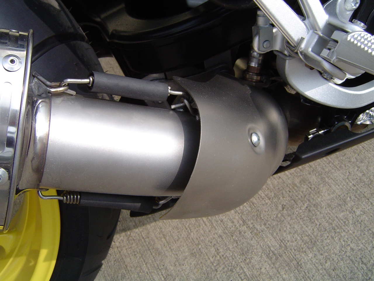 Escape compatible con Bmw K 1300 Gt 2009-2011, Furore Nero, Escape legal, homologado, silenciador con db killer desmontable y tubo de conexión específico 