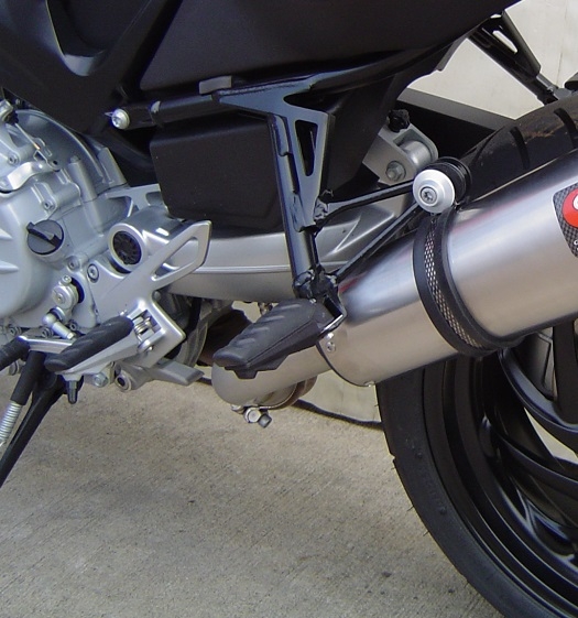 Escape compatible con Bmw F 800 -S -ST 2006-2011, Gpe Ann. titanium, Escape legal, homologado, silenciador con db killer desmontable y tubo de conexión específico 