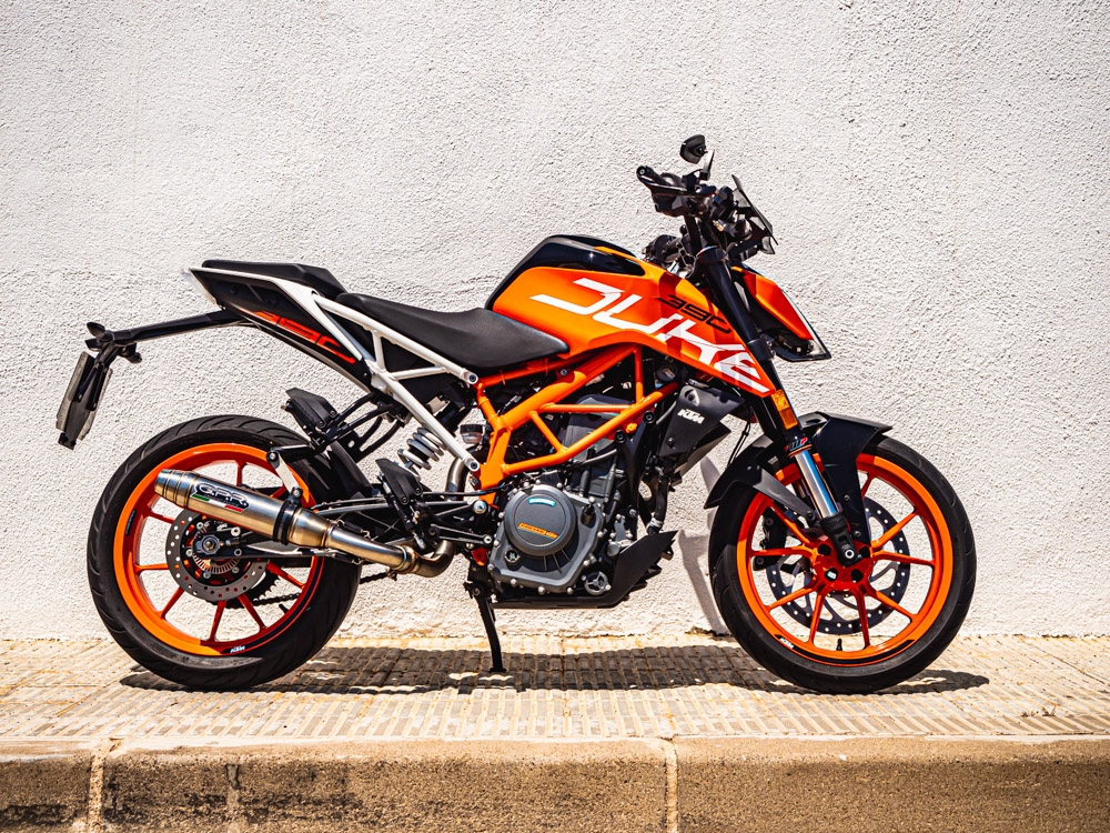 Escape compatible con Ktm Rc 390 2017-2020, Deeptone Inox, Escape legal, homologado, silenciador con db killer desmontable y tubo de conexión específico 