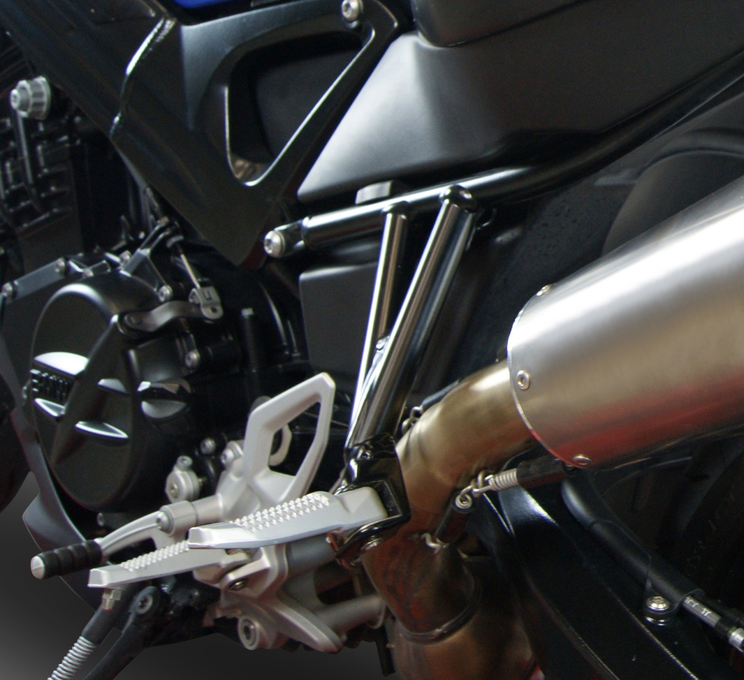 Escape compatible con Bmw F 800 R 2017-2019, Albus Evo4, Escape legal, homologado, silenciador con db killer desmontable y tubo de conexión específico 