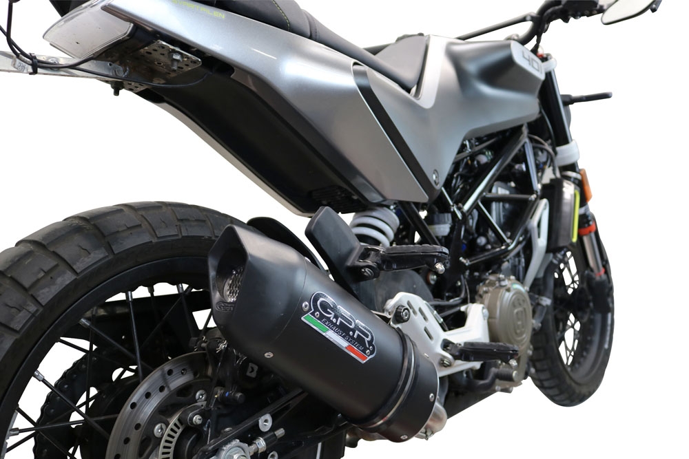 Escape compatible con Husqvarna Vitpilen 401 2020-2020, Furore Evo4 Nero, Escape legal, homologado, silenciador con db killer desmontable y tubo de conexión específico 