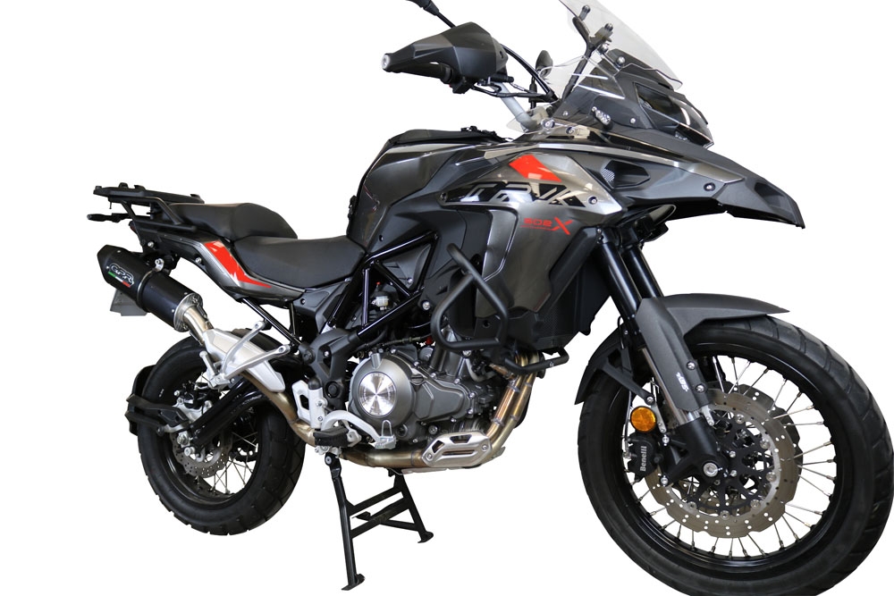 Escape compatible con Benelli Trk 502 X 2017-2020, Furore Evo4 Nero, Escape legal, homologado, silenciador con db killer desmontable y tubo de conexión específico 