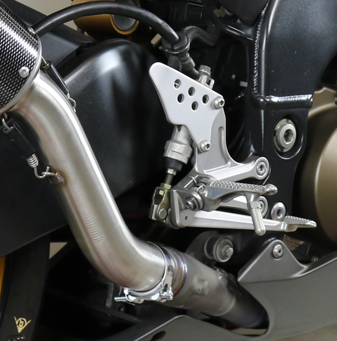 Escape compatible con Kawasaki ZX-10R 2004-2005, M3 Inox , Escape legal, homologado, silenciador con db killer desmontable y tubo de conexión específico 