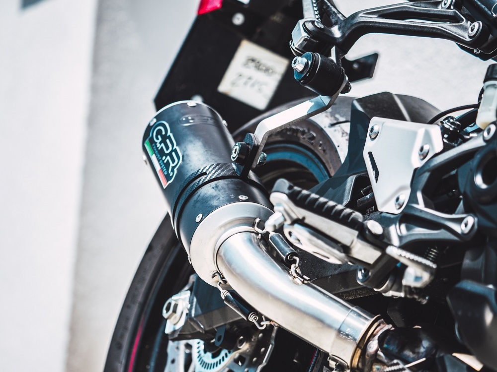 Escape compatible con Kawasaki Z 900 2017-2024, M3 Black Titanium, Escape legal, homologado, silenciador con db killer desmontable y tubo de conexión específico 