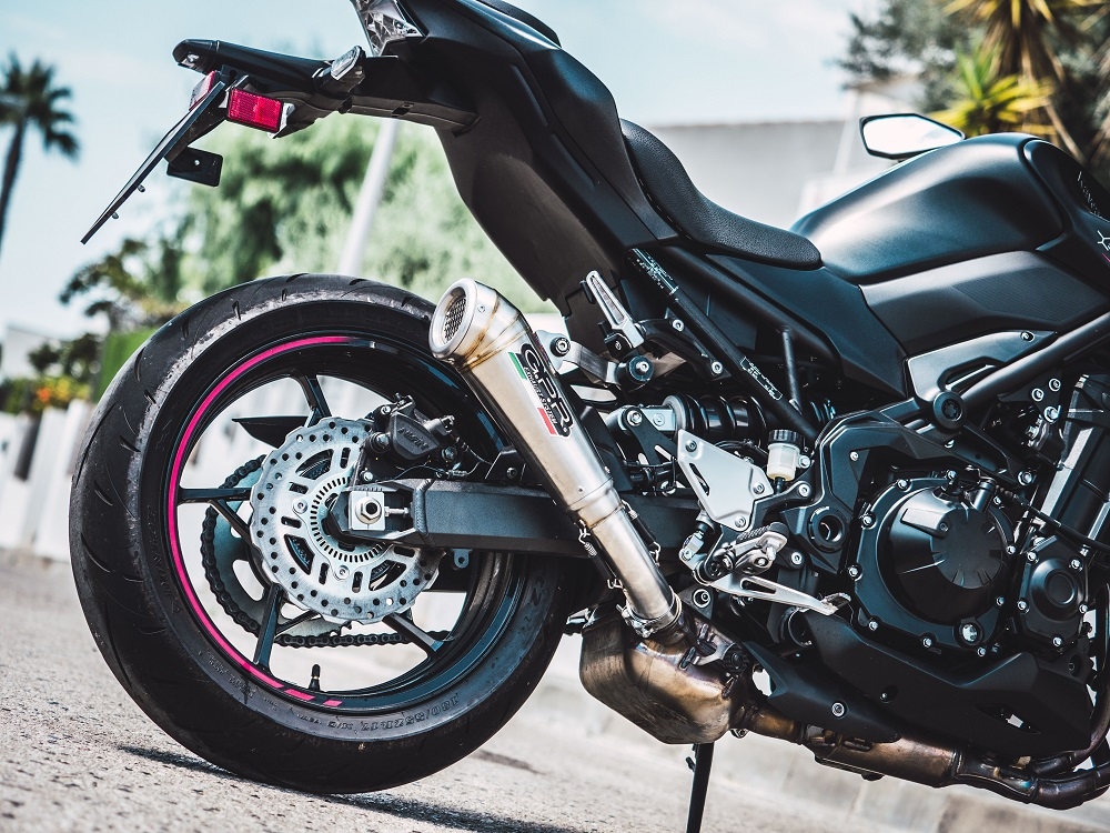 Escape compatible con Kawasaki Z 900 E 2020-2024, Powercone Evo, Escape legal, homologado, silenciador con db killer desmontable y tubo de conexión específico 