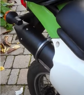 Escape compatible con Kawasaki Klx 650 R 1996-2002, Furore Nero, Escape legal, homologado, silenciador con db killer desmontable y tubo de conexión específico 