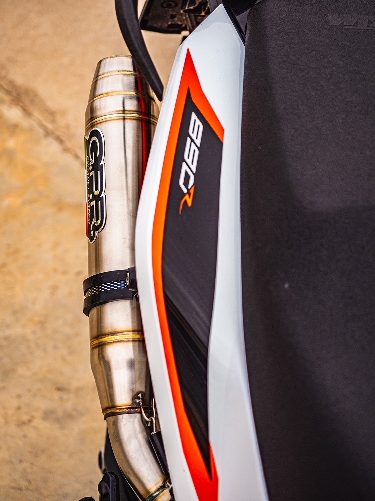 Escape compatible con Ktm Duke 890 2021-2024, Deeptone Inox, Escape legal, homologado, silenciador con db killer desmontable y tubo de conexión específico 