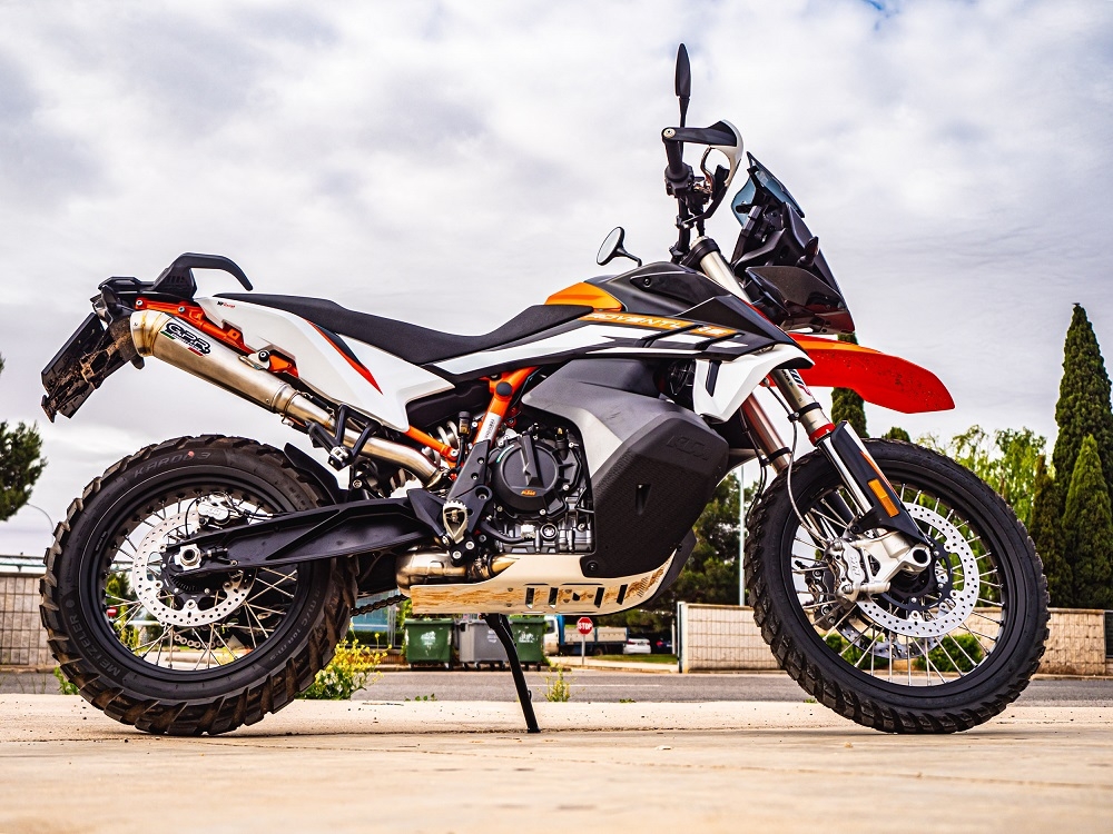 Escape compatible con Ktm Adventure 890 2020-2024, Powercone Evo, Escape legal, homologado, silenciador con db killer desmontable y tubo de conexión específico 