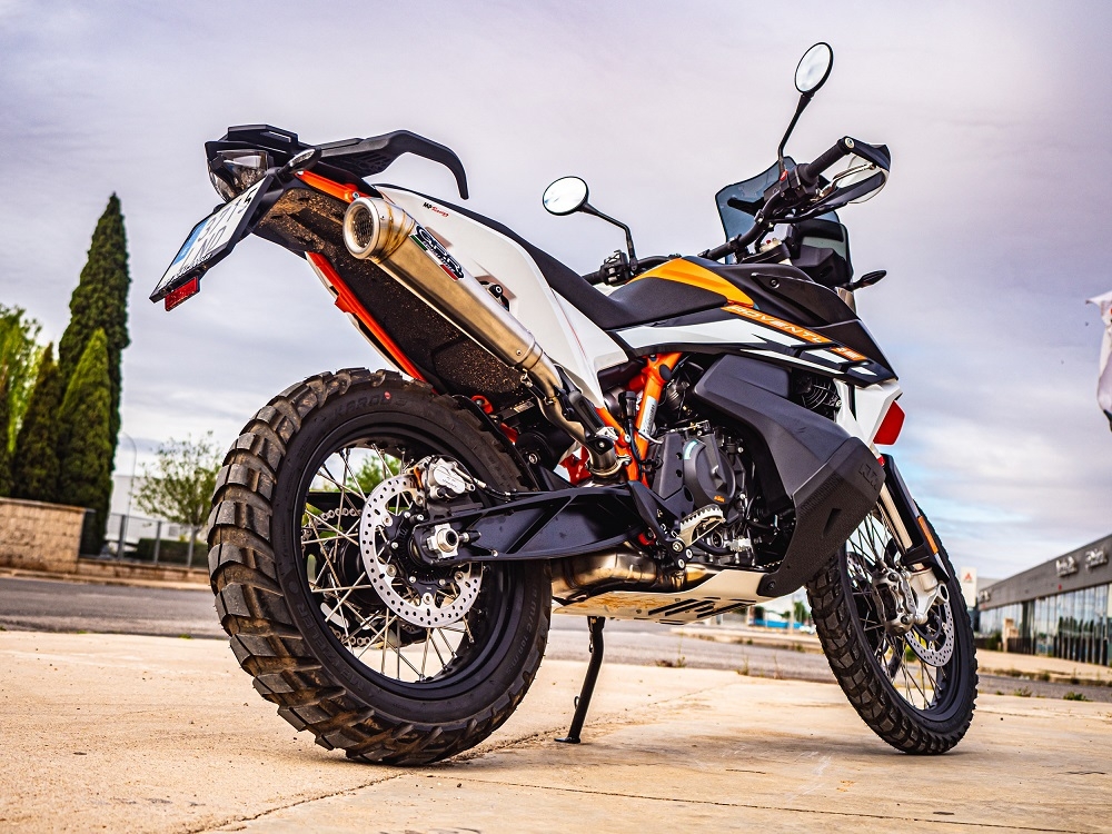 Escape compatible con Ktm Adventure 890 2020-2024, Powercone Evo, Escape legal, homologado, silenciador con db killer desmontable y tubo de conexión específico 