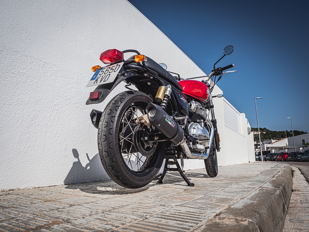 Escape compatible con Royal Enfield Interceptor 650 2019-2020, Furore Evo4 Nero, Escape doble, no legal para los países miembros de la UE, incluidos los db killers extraíbles y los tubos de unión 