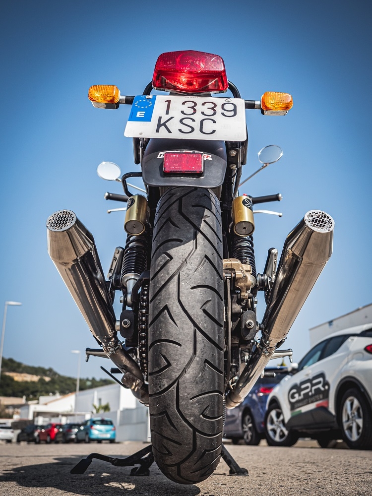 Escape compatible con Royal Enfield Interceptor 650 2019-2020, Ultracone, Escape doble, no legal para los países miembros de la UE, incluidos los db killers extraíbles y los tubos de unión 