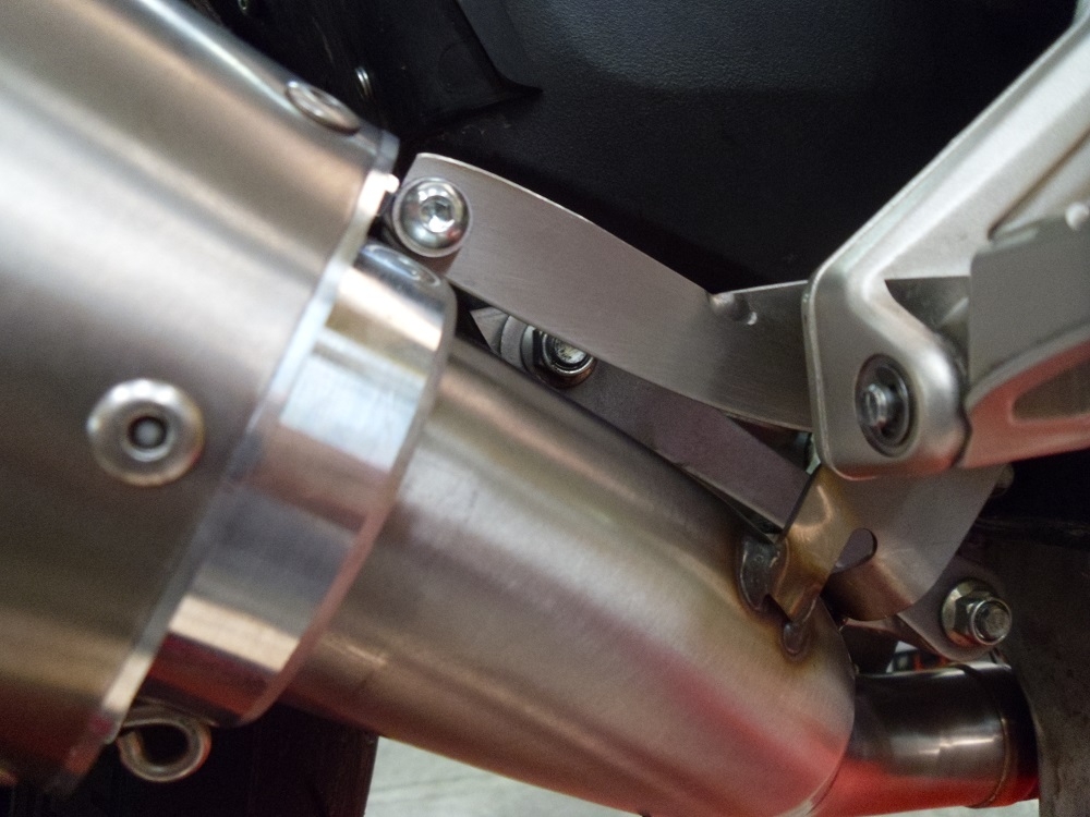Escape compatible con Mv Agusta F3 675 2012-2016, Powercone Evo, Escape legal, homologado, silenciador con db killer desmontable y tubo de conexión específico 