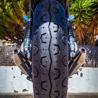Escape compatible con Triumph Street Twin 900 2015-2019, Vintacone, Par de terminales de escape homologados, con db killer extraíbles y tubos de conexión específicos 