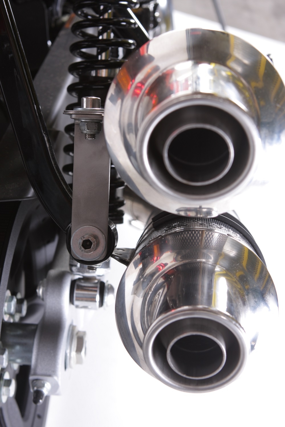 Escape compatible con Harley Davidson Xr 1200 2008-2012, Poppy Tondo, Par de terminales de escape homologados, con db killer extraíbles y tubos de conexión específicos 