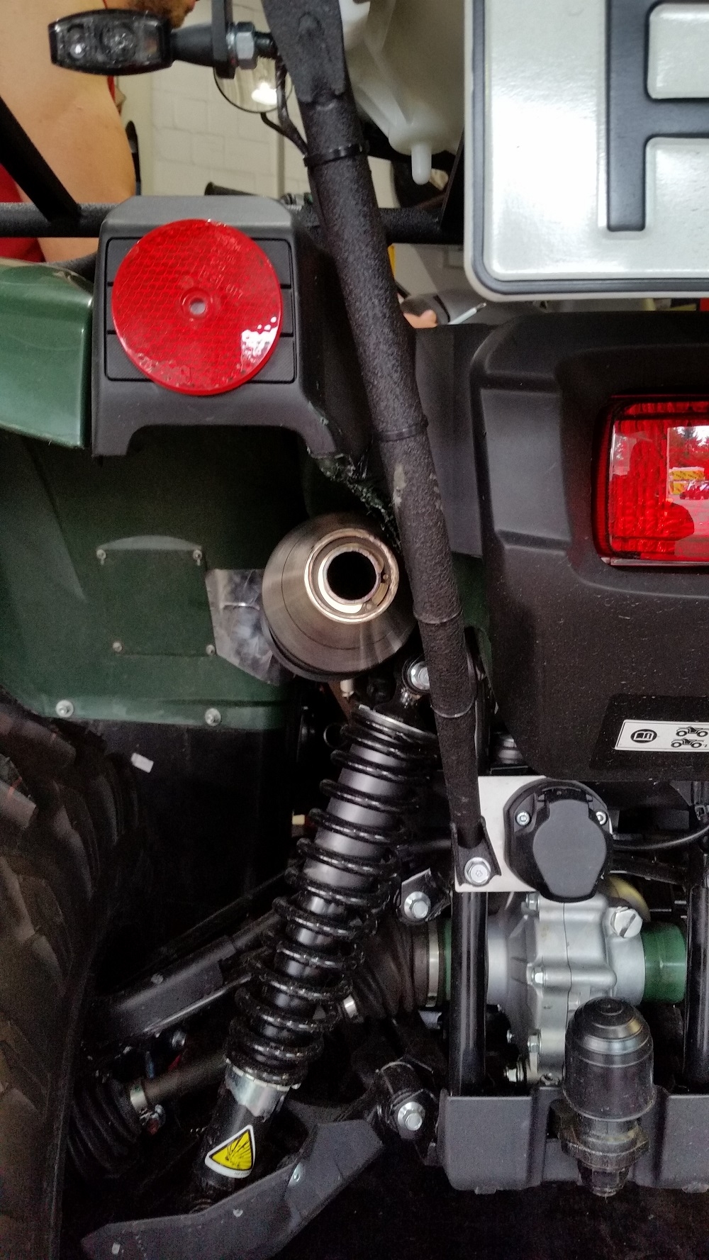 Escape compatible con Yamaha Grizzly 550 2007-2024, PENTACROSS INOX, Escape legal, homologado, silenciador con db killer desmontable y tubo de conexión específico 