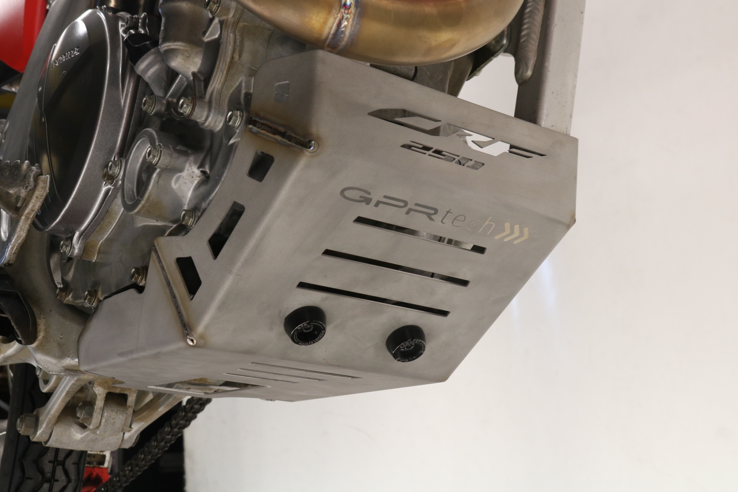 GPR TECH compatible con  Benelli Trk 502 X 2021/2024 e5 Protección del motor en titanio 