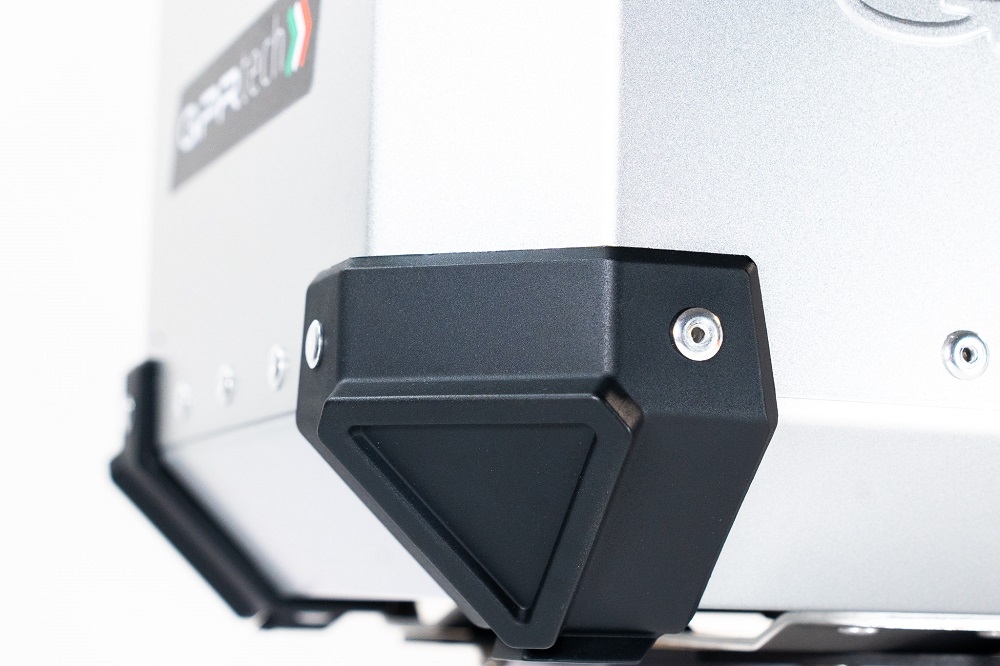 GPR TECH BAUL ALPI-TECH 45 LT. PLATA Baúl superior Top Case de aluminio color plata con placa universal incluida Capacidad Litros 45