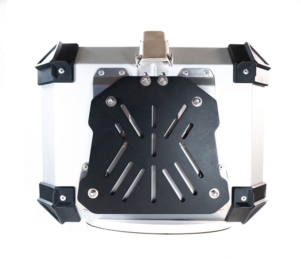 GPR TECH BAUL ALPI-TECH 45 LT. PLATA Baúl superior Top Case de aluminio color plata con placa universal incluida Capacidad Litros 45