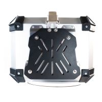 GPR TECH BAUL ALPI-TECH 45 LT. PLATA Baúl superior Top Case de aluminio color plata con placa universal incluida Capacidad Litros 45