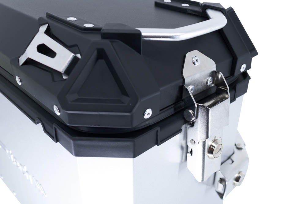 GPR TECH compatible con  Benelli Trk 502 2017/2020 e4 Par de maletas laterales en aluminio color plata con portaequipajes específico Capacidad 38 LT. + 38 LT.
