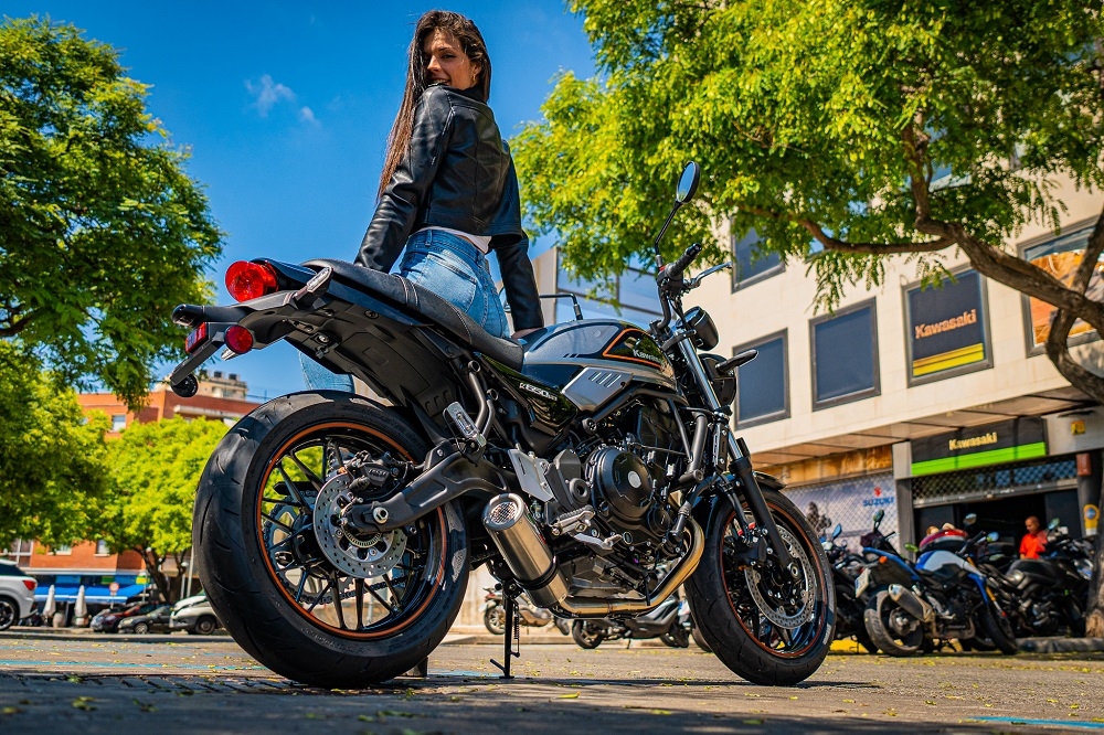 Escape compatible con Kawasaki Z 650 RS 2021-2023, M3 Inox , Escape racing, linea completa, suministrado con colector especifico, articulo sin homologacion 