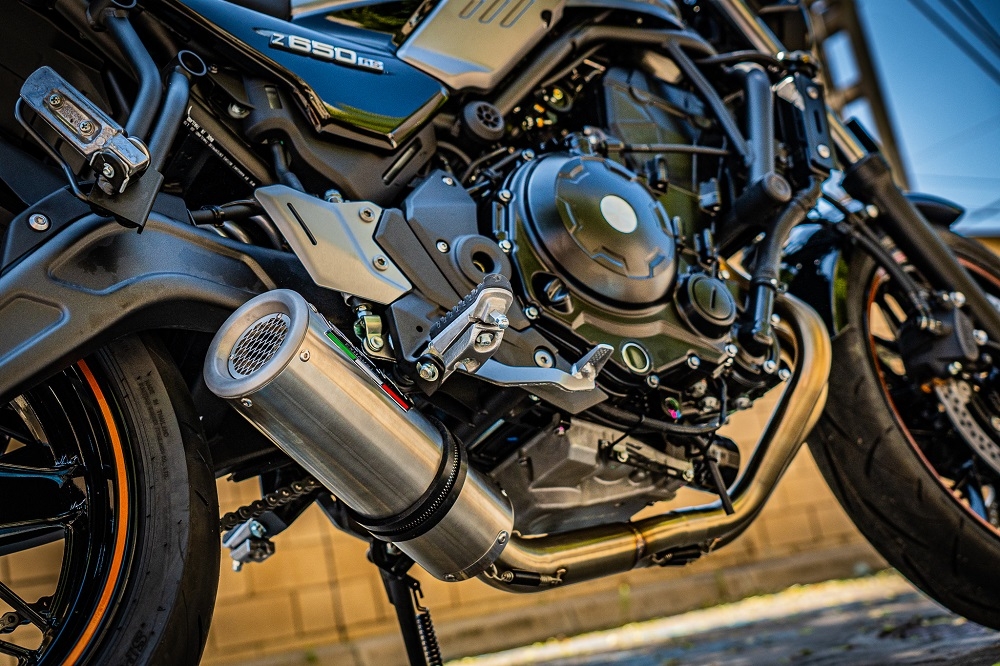 Escape compatible con Kawasaki Z 650 RS 2021-2023, M3 Inox , Escape racing, linea completa, suministrado con colector especifico, articulo sin homologacion 