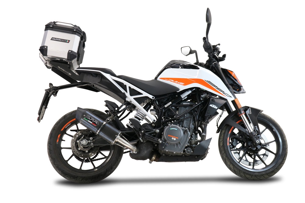 Baúl GPR TECH compatible con  Ktm Duke 390 2021/2023 e5 Baúl Alpi-Tech en aluminio color plata, incluye portaequipajes específico de aluminio y placa especifica de acero. Capacidad Litros 26