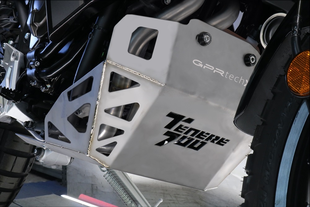 Escape compatible con Yamaha Tenere 700 2019-2020, Decatalizzatore + Paracoppa Titanio, Tubo supresor de catalizador más placa protectora de titanio del motor 