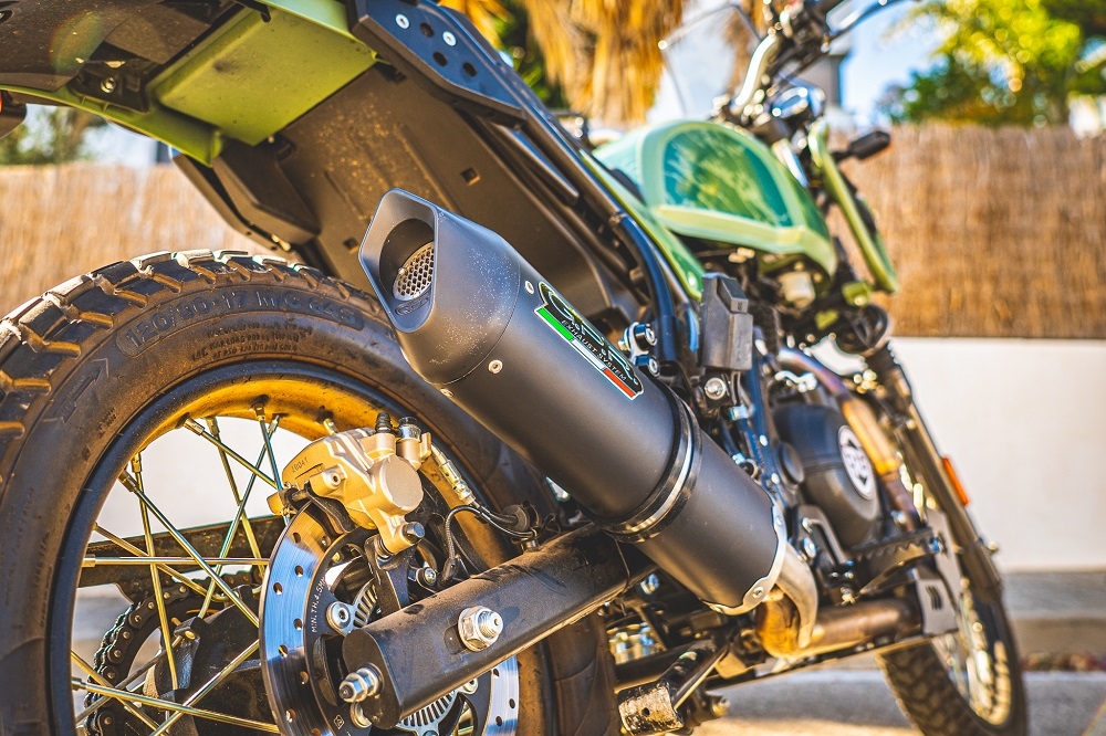 Escape compatible con Royal Enfield Himalayan 410 DIAM 42.5 2017-2020, Furore Nero, Escape homologado para ruido con colector racing 