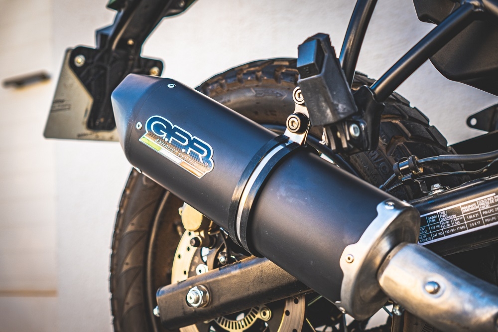 Escape compatible con Royal Enfield Himalayan 410 DIAM 42.5 2017-2020, Furore Nero, Escape homologado para ruido con colector racing 
