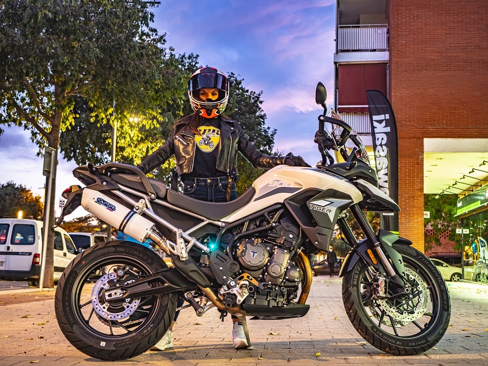Escape compatible con Triumph Tiger 900 2020-2023, Albus Evo4, Escape legal, homologado, silenciador con db killer desmontable y tubo de conexión específico 