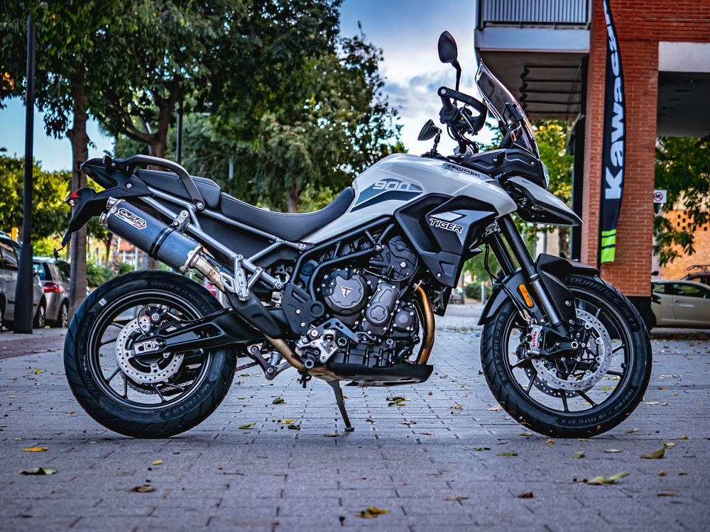 Escape compatible con Triumph Tiger 850 2020-2024, Dual Poppy, Escape legal, homologado, silenciador con db killer desmontable y tubo de conexión específico 