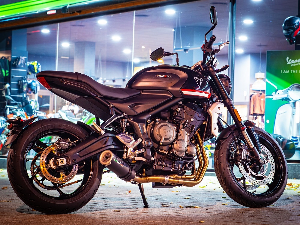 Escape compatible con Triumph Trident 660 2021-2024, M3 Black Titanium, Escape completo, no legal para países de la UE, con db killer extraíble 