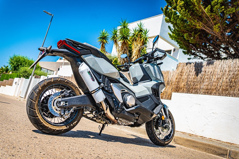 Escape compatible con Honda X-Adv 750 2021-2024, Albus Evo4, Escape legal, homologado, silenciador con db killer desmontable y tubo de conexión específico 
