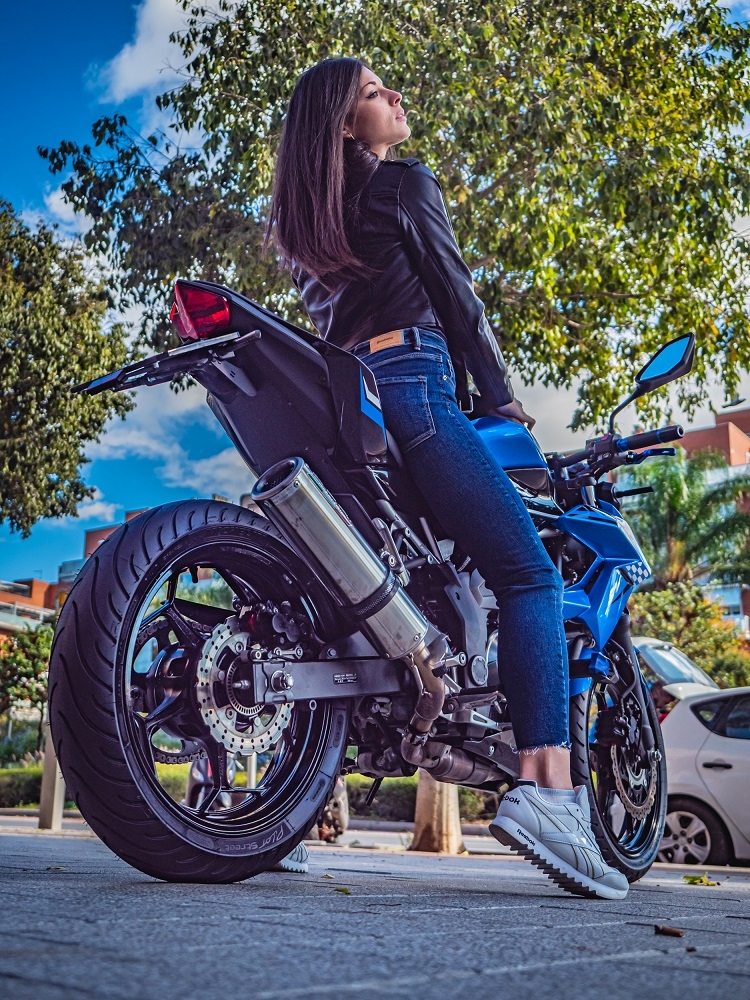 Escape compatible con Kawasaki Z 125 2021-2024, M3 Inox , Escape legal, homologado, silenciador con db killer desmontable y tubo de conexión específico 