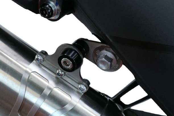 GPR escape compatible con  Zontes 703 F 2025-2026, Furore-X Titanio Nero, Escape legal, homologado, silenciador con db killer desmontable y tubo de conexión específico 