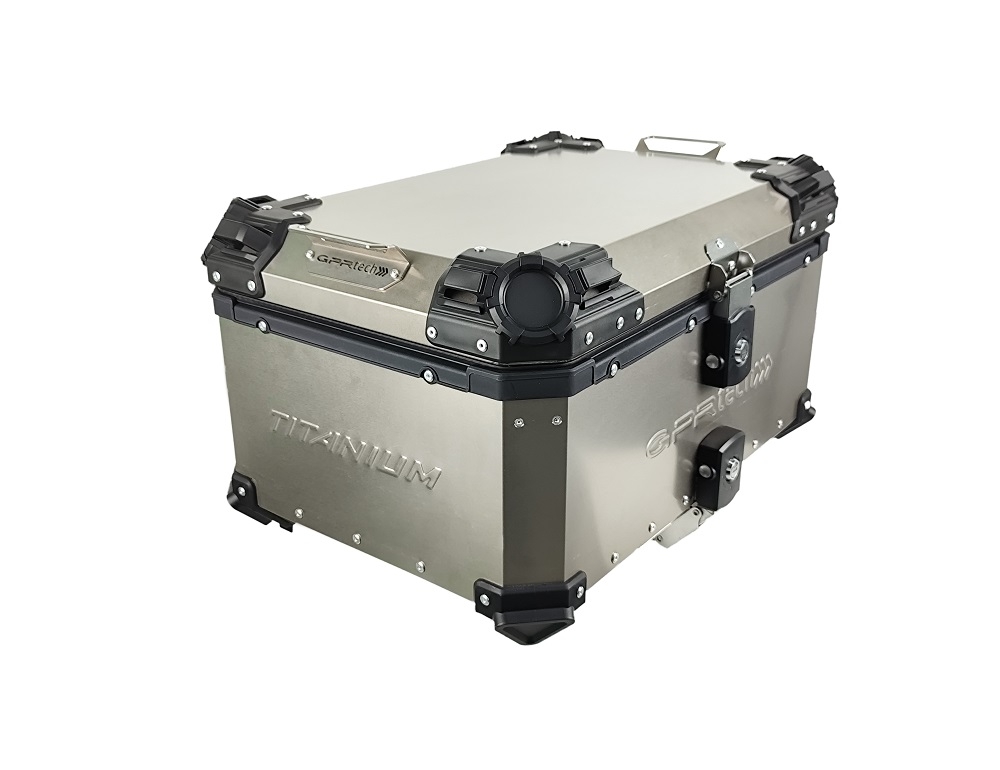 GPR TECH BAUL EN TITANIO ALPI-TECH 55 LT. Baúl superior Top Case de Titanio color natural con placa universal incluida Capacidad Litros 55