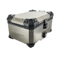 GPR TECH BAUL EN TITANIO ALPI-TECH 55 LT. Baúl superior Top Case de Titanio color natural con placa universal incluida Capacidad Litros 55