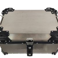 GPR TECH BAUL EN TITANIO ALPI-TECH 55 LT. Baúl superior Top Case de Titanio color natural con placa universal incluida Capacidad Litros 55