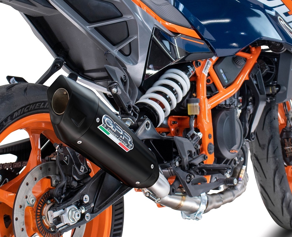 Escape compatible con Husqvarna Svartpilen 250 2024-2025, GP-Revo Black Titanium, Escape legal, homologado, silenciador con db killer desmontable y tubo de conexión específico 