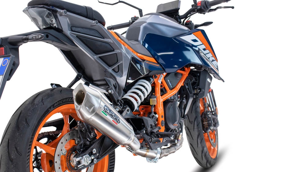 Escape compatible con Ktm Duke 390 2024-2025, GP-Revo Titanium, Escape legal, homologado, silenciador con db killer desmontable y tubo de conexión específico 