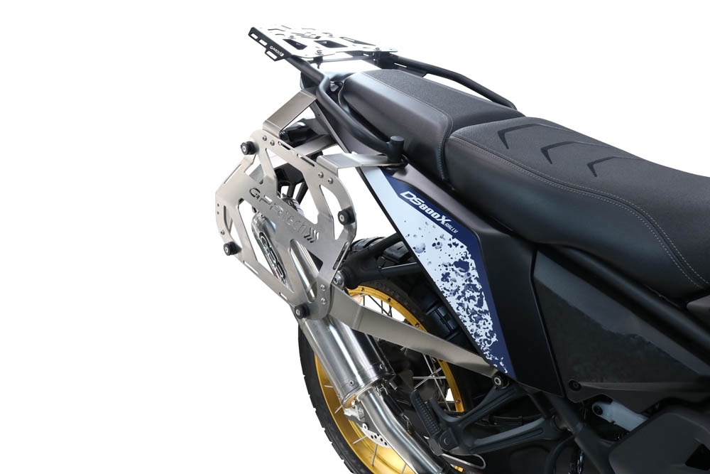 GPR TECH compatible con  Voge DS 800 Rally 2025/2026 Par de maletas laterales en aluminio con lado derecho contorneado, color negro con portaequipajes específico TECH-EVO  Capacidad 38 LT. + 32 LT.