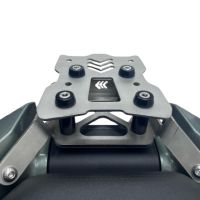 Portaequipajes GPR TECH compatible con  Zontes 368 G 2025/2026 Portaequipajes trasero específico Top Case ALPITECH 26 > 35 LT Portaequipajes trasero específico, fabricada en acero inoxidable con 4 puntos de anclaje
